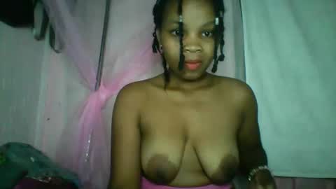 Snapshot of kiarah_69 chatting on May 8, 8:47 pm kiarah 69 online show from May 8, 8:47 pm