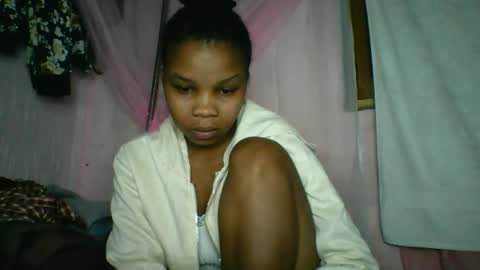 Snapshot of kiarah_69 chatting on May 13, 8:27 pm kiarah 69 online show from May 13, 8:27 pm