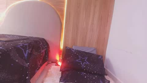 Snapshot of kiaralopez_ chatting on April 22, 2:58 am kiaralopez_ online show from April 22, 2:58 am