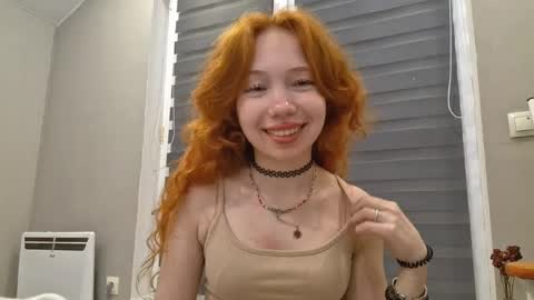 Sarah online show from April 15, 7:58 pm