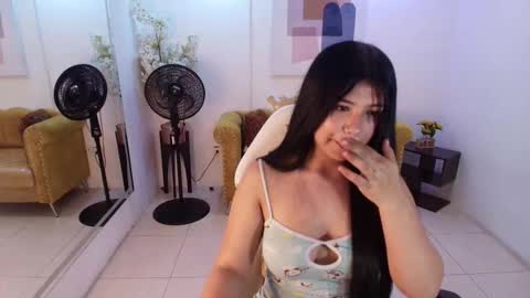 Snapshot of kiitty__meow chatting on March 18, 12:19 pm Kitty online show from March 18, 12:19 pm