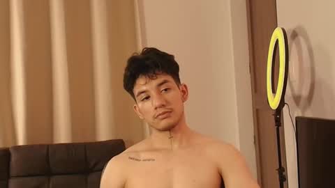 kikeruiz 19 online show from November 11, 1:49 am