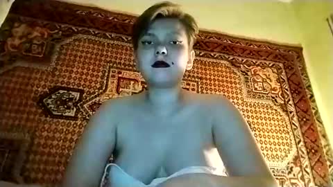 kikibang_ online show from June 11, 7:56 pm