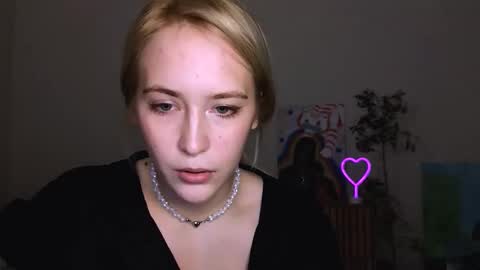 Snapshot of kikikarma chatting on February 13, 6:15 pm kikikarma online show from February 13, 6:15 pm