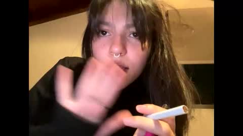 kikilove15 online show from May 12, 10:29 pm