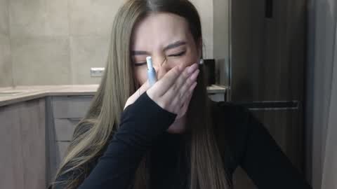 EvaAnna online show from December 19, 12:24 am