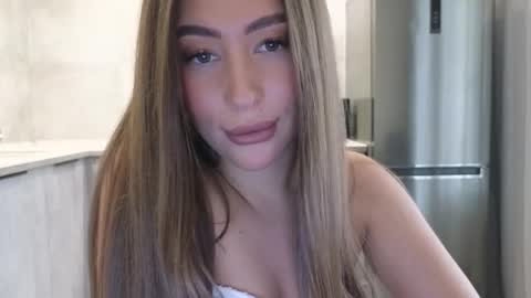 EvaAnna online show from February 27, 3:14 am