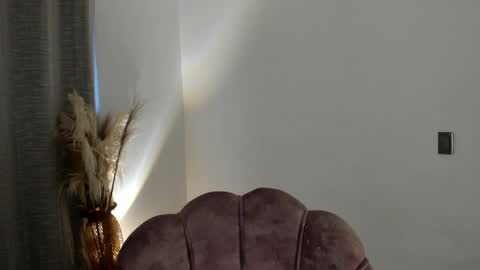 Kim Murphy online show from April 8, 11:43 am