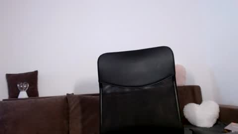 Kim online show from August 3, 6:56 am