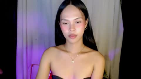Reyna online show from May 8, 3:50 pm