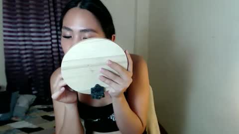 kimchie_21 online show from March 27, 8:26 am