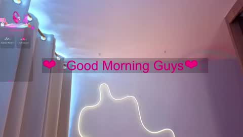 Kim 3 online show from July 1, 1:34 pm