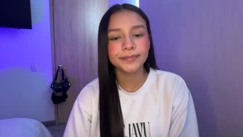 Snapshot of kimmi_foxy chatting on July 10, 8:44 pm kimmi online show from July 10, 8:44 pm