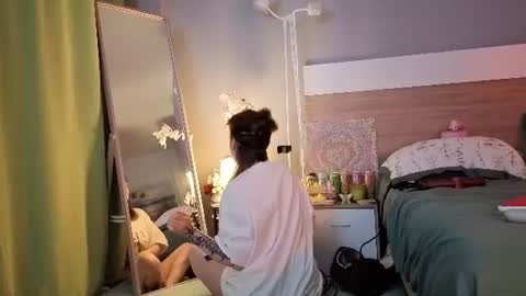 Snapshot of kina_ka chatting on June 16, 6:54 pm kina_ka online show from June 16, 6:54 pm