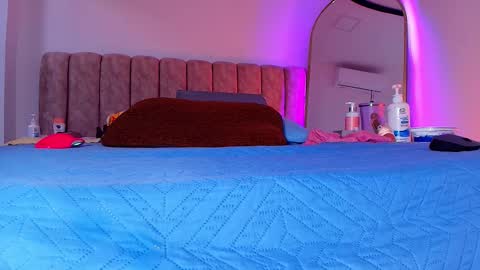 Snapshot of king_bella_ chatting on February 26, 3:05 am Bella online show from February 26, 3:05 am