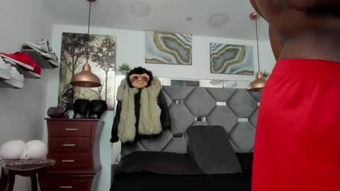 HOT MEN BLACK online show from November 18, 6:01 pm