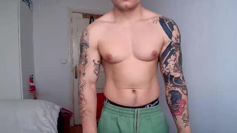 Snapshot of king_master_juan chatting on February 25, 11:20 am The Best Master online show from February 25, 11:20 am