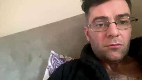 king_o107 online show from March 11, 8:20 am