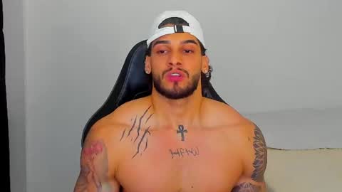 king_of_kings__ online show from July 29, 1:04 am