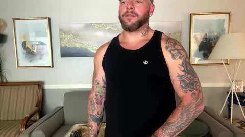 kingcali420_ online show from May 6, 6:24 pm