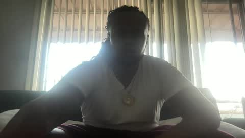 Snapshot of kingdabiggest chatting on May 13, 1:47 am KingDaBiggest online show from May 13, 1:47 am