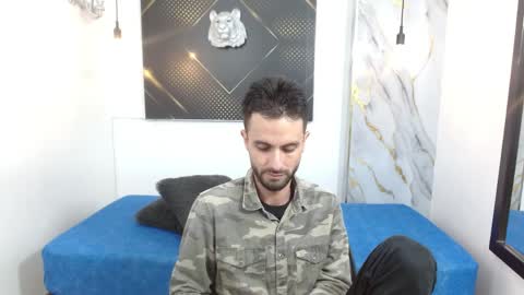 KING  online show from April 4, 3:16 am