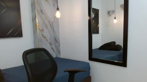 KING  online show from April 8, 3:17 am