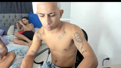 DOMINANT ALPHA KINGS online show from November 15, 6:44 am