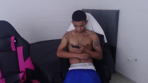 DOMINANT ALPHA KINGS online show from May 29, 7:56 pm