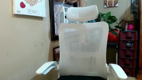 Snapshot of kingscock18 chatting on September 18, 7:16 pm ALVIN online show from September 18, 7:16 pm