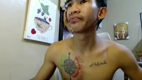 Snapshot of kingscock18 chatting on October 6, 3:26 am ALVIN online show from October 6, 3:26 am