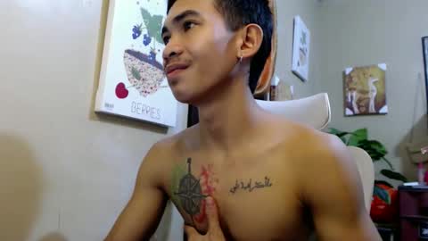 Snapshot of kingscock18 chatting on October 8, 4:32 am ALVIN online show from October 8, 4:32 am