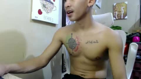 Snapshot of kingscock18 chatting on December 5, 6:44 am ALVIN online show from December 5, 6:44 am