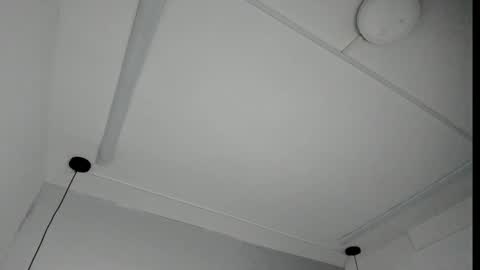 Snapshot of kinky_dakota chatting on February 17, 1:18 pm dakota online show from February 17, 1:18 pm