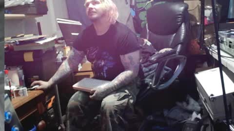 Kinky Cassie online show from April 8, 8:47 am