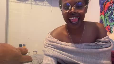 interracialfacial online show from June 28, 12:27 am