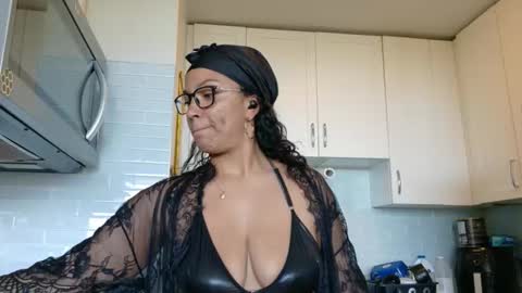 kinkykatt557616 online show from May 31, 6:20 pm