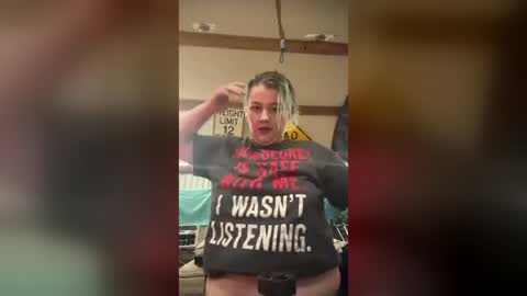 kinlee7676482 online show from August 9, 8:52 am