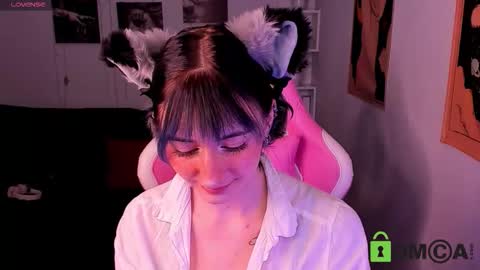 Snapshot of kira__cutie chatting on February 6, 9:18 pm Kira online show from February 6, 9:18 pm