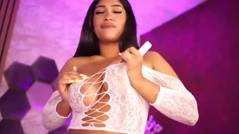 kira krush online show from August 5, 4:26 am