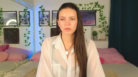 Kira online show from January 8, 7:03 pm