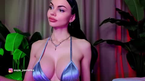 Kira and friends online show from March 29, 5:35 pm