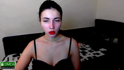 Kira  online show from December 7, 7:43 pm