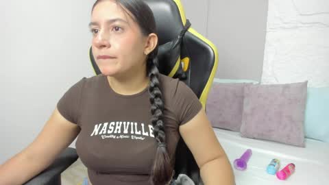 K I R A online show from May 1, 12:21 pm