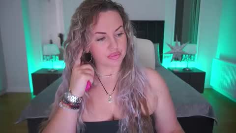 Kira online show from March 22, 9:18 pm