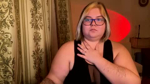 Just Kira online show from December 2, 7:49 pm