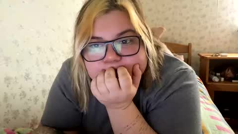 Just Kira online show from January 4, 8:28 am