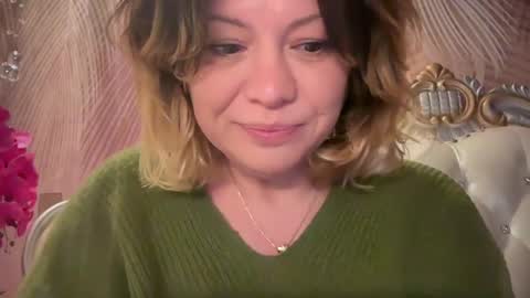 KiraDivine online show from February 9, 2:32 pm