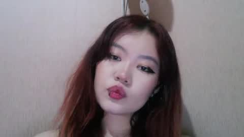 Snapshot of kiradrip chatting on March 22, 7:39 pm Kira online show from March 22, 7:39 pm