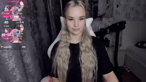 kirakrox online show from November 18, 8:35 pm